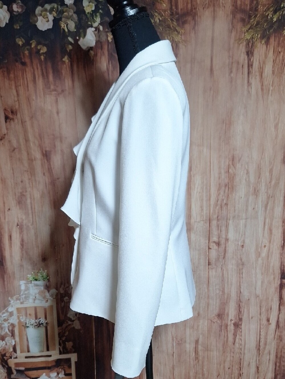 NWT Tahari White  Ruffle-Front Blazer Jacket - Picture 5 of 17